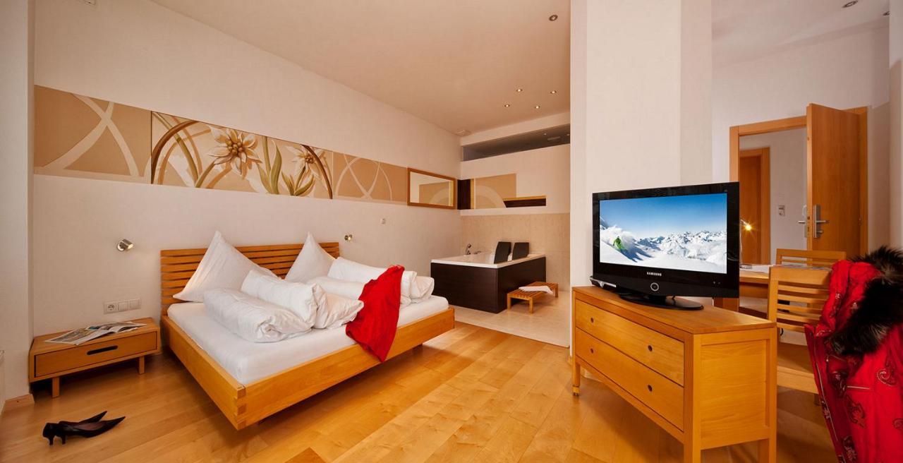 Hotel Dominic Solden Room photo